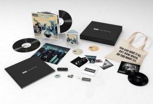 oasis-definitely-maybe-deluxe-608x417