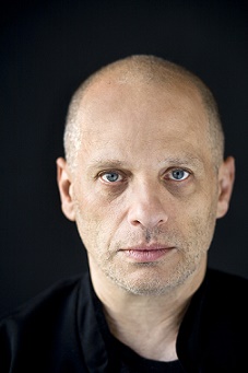 1444236136DavidLangPhotoCreditPeterSerling